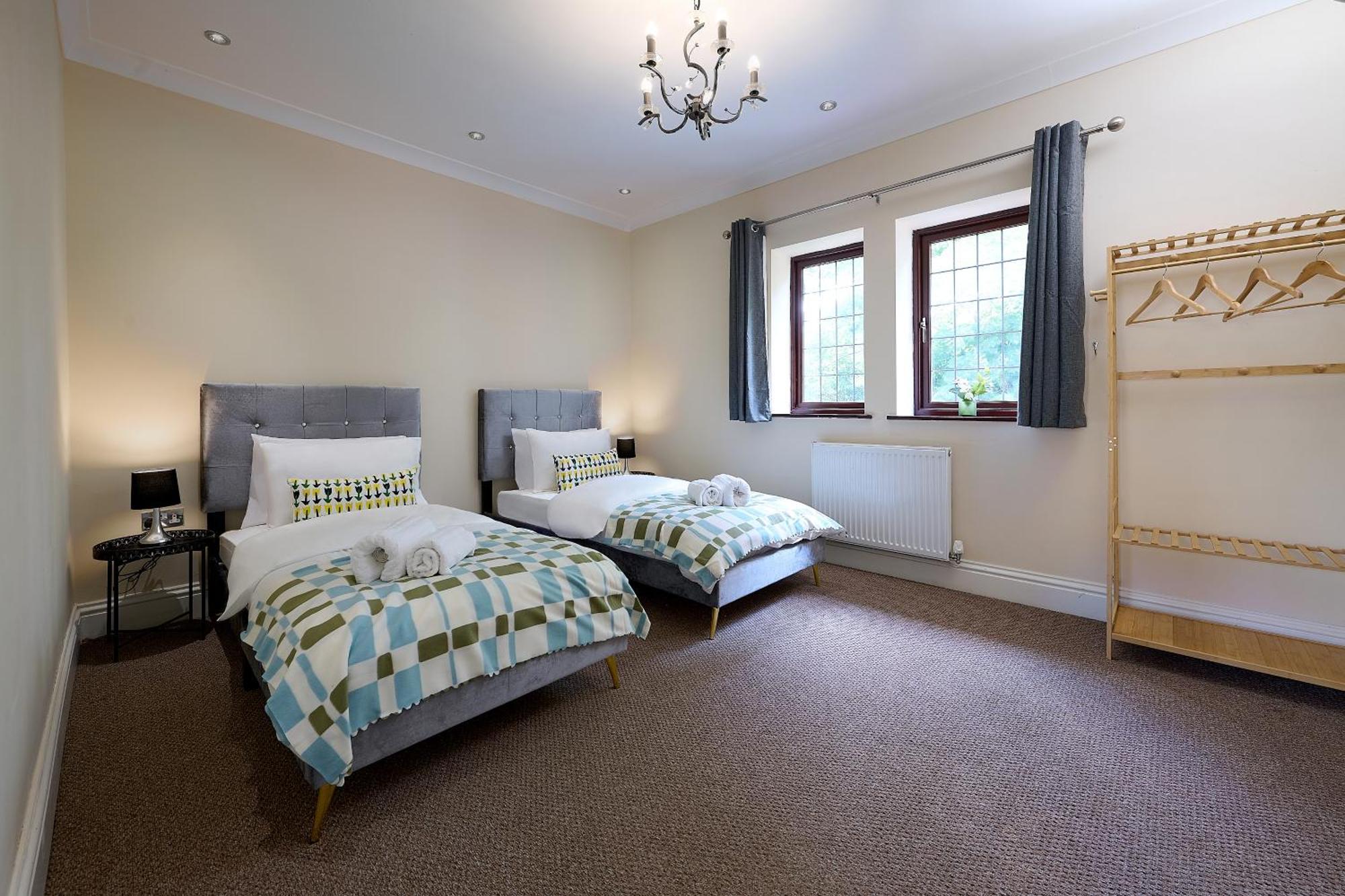 Spacious Home For Large Families And Contractors Wolverhampton Dış mekan fotoğraf