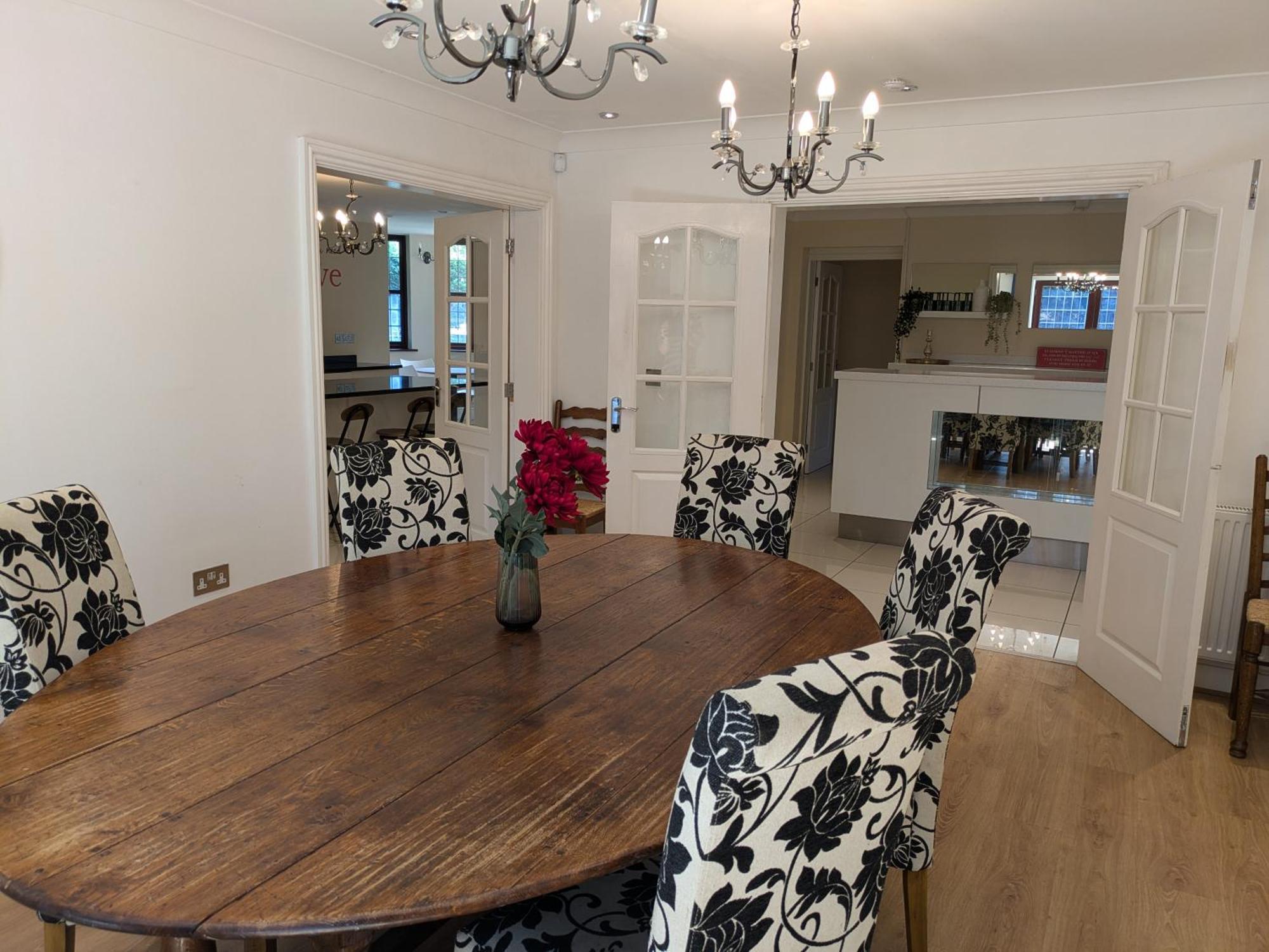 Spacious Home For Large Families And Contractors Wolverhampton Dış mekan fotoğraf