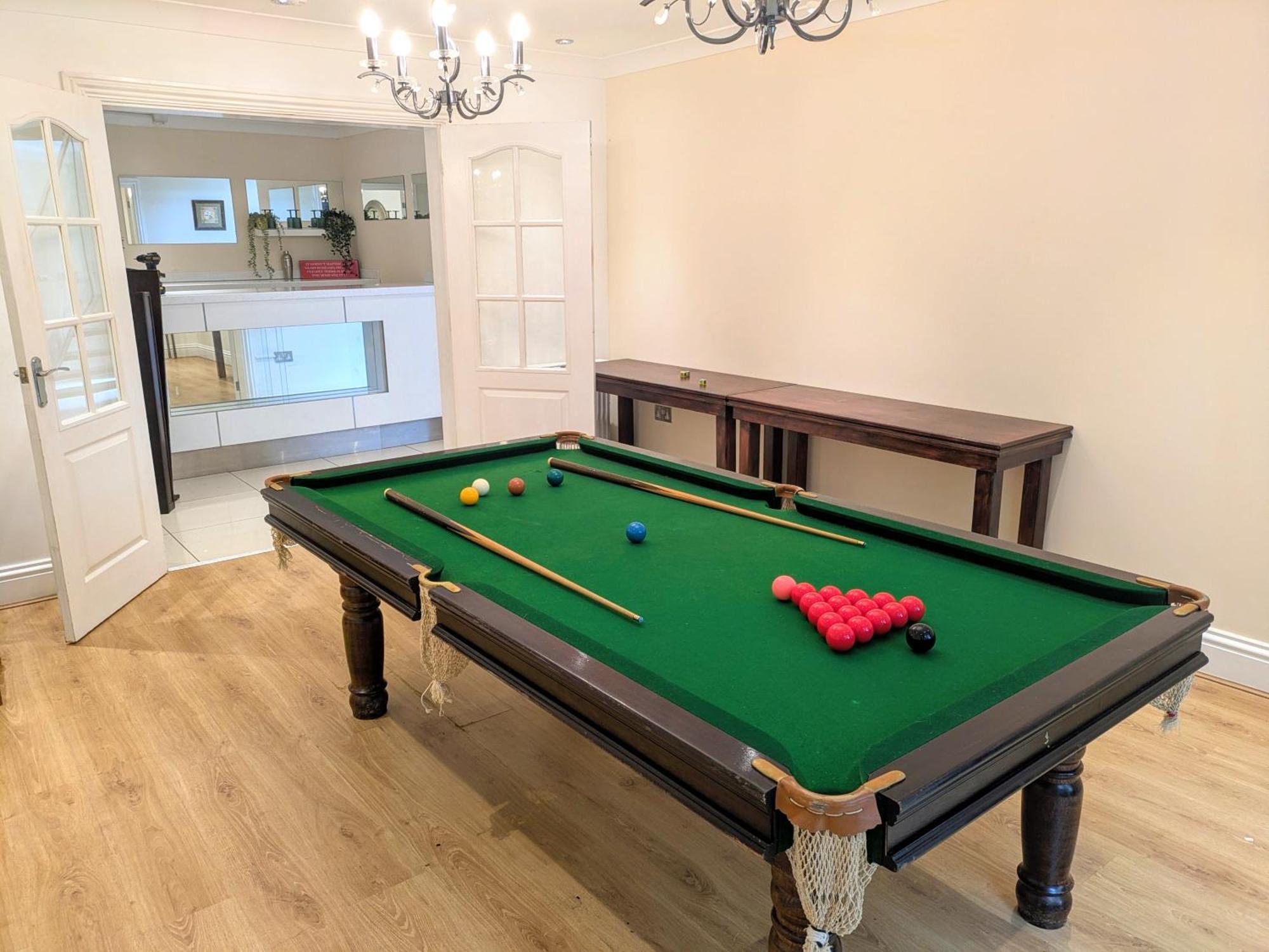 Spacious Home For Large Families And Contractors Wolverhampton Dış mekan fotoğraf